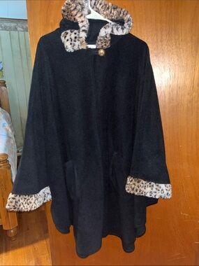 Vintage Women's Black Wool Hooded Coat with Leopard Trim